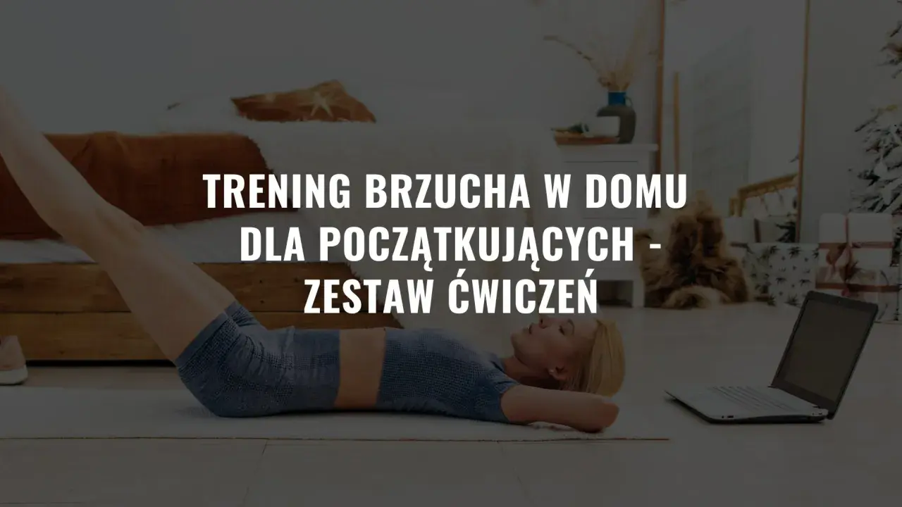 Kobieta wykonuje ćwiczenia na brzuch w domu, korzystając z laptopa.